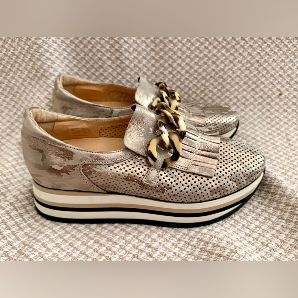 Soft waves Cadie Wedge Sneakers NWOB SZ 9/39